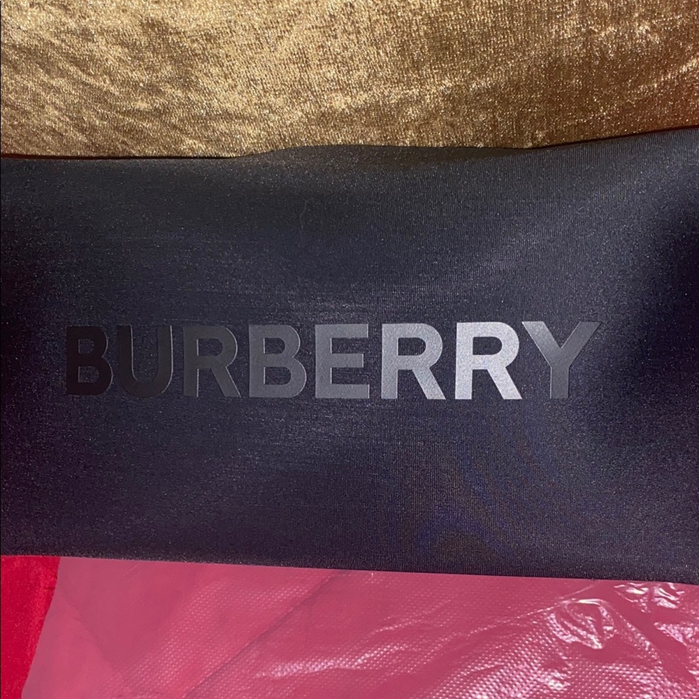 Burberry Black Cosmetic Bag Nwot Gwp View 2